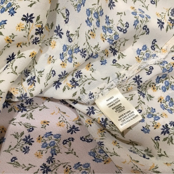 max studio Top Blouse Women’s Small floral Ivory Blue Button Boho Cottage - Picture 5 of 6